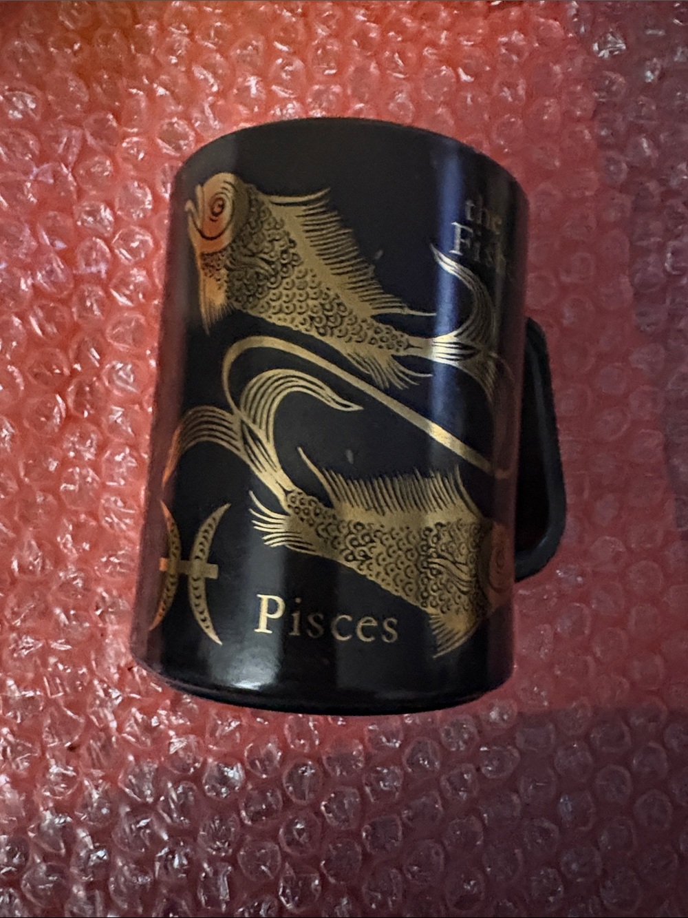 Pisces Ceramic Coffee Mug in Black and Gold - Zodiac Fish Design